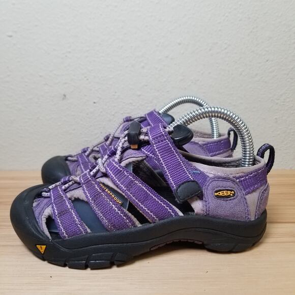 Keen Children's Size 12 Closed Toe Water Shoes Purple Strappy Hiking Sandals - Picture 1 of 11